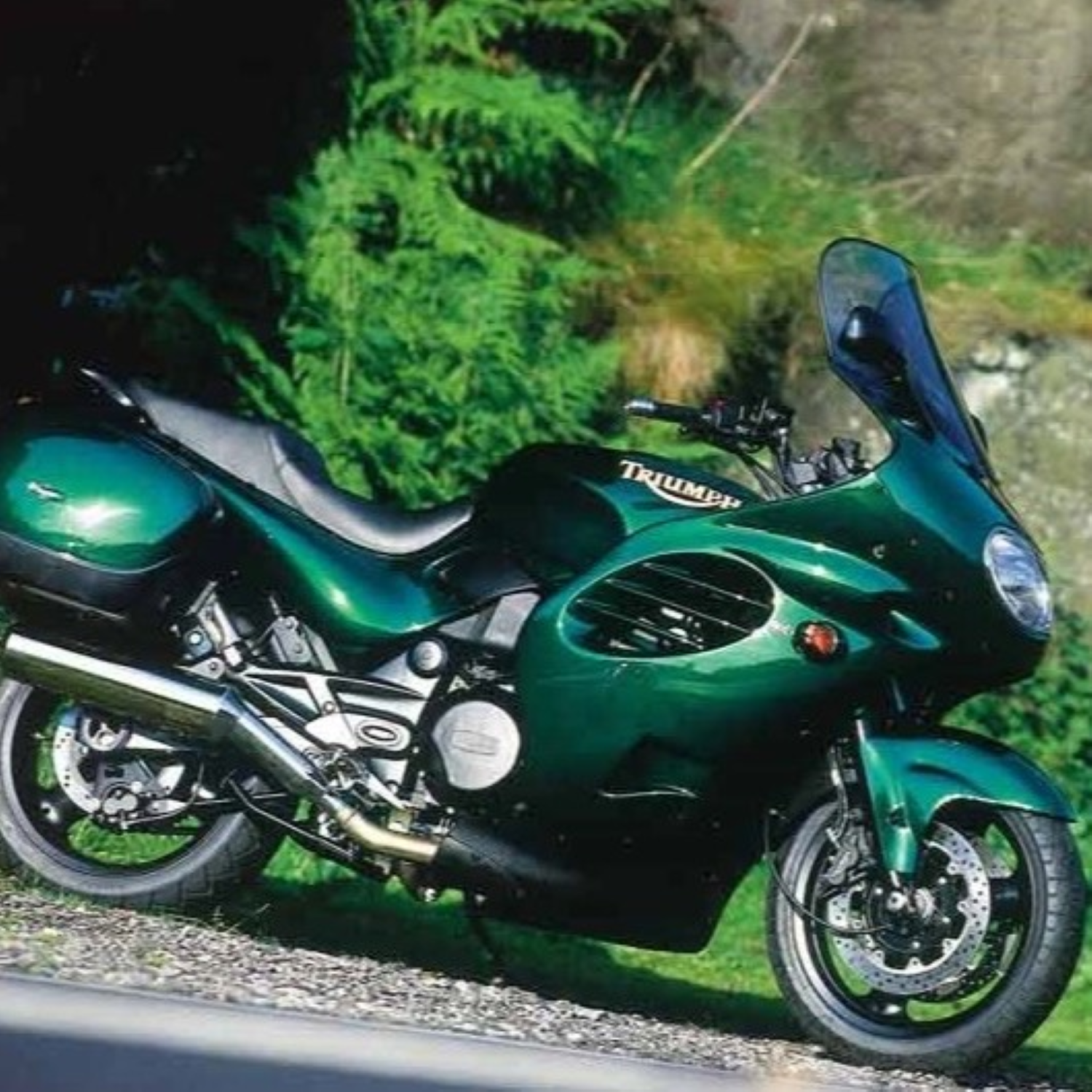 Triumph Emerald Green (code HJ) Paint Product